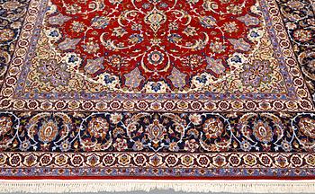 Carpet, Isfahan, part silk, 312 x 210 cm.