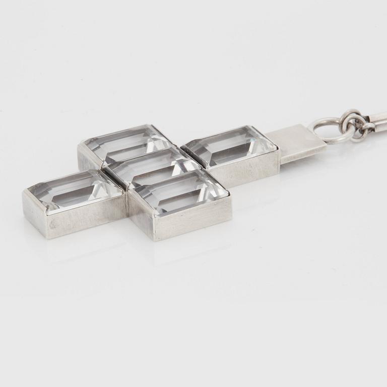 Wiwen Nilsson, hängsmycke, korsformat, Lund 1943, sterling och bergkristall.