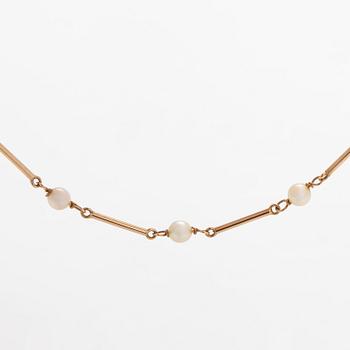 Necklace, cultured pearls, 14K gold.