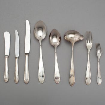 BESTICKSERVISDELAR, 85, silver, bland annat CG Hallberg. 1900-tal. Vikt exkl. stålblad ca 2264 g.