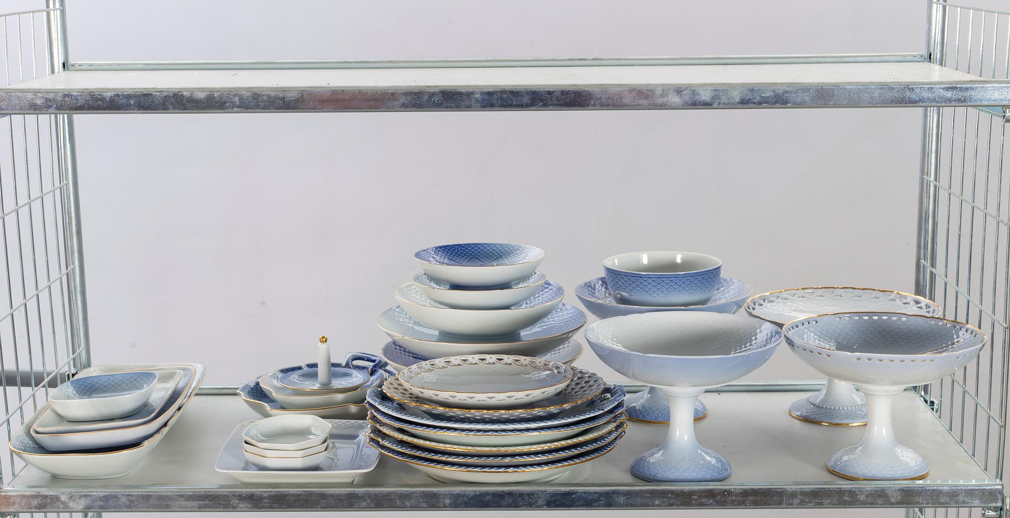 A Måsen coffee and tea service ca 145 pcs Bing & gröndahl Denmark 19th/20th century.
