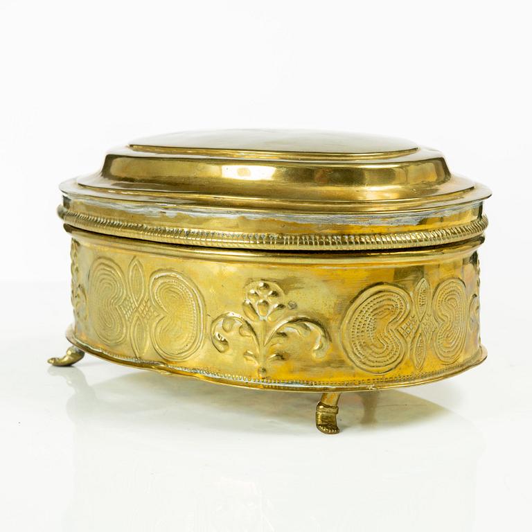 Sockerskrin, av Heinrich H. Werner (mässingslagare i Jönköping, f. 1703-d-1790), Senbarock.