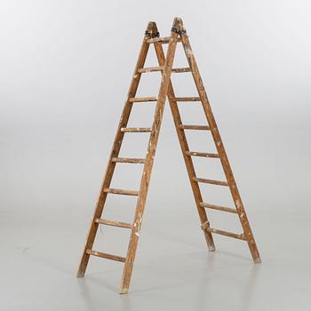 LADDER.