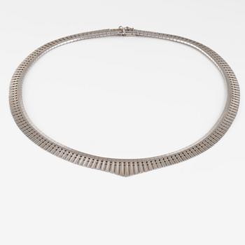COLLIER, silver, importstämplat. Vikt 27,3 gram.