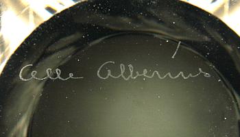 VAS, ariel, "Enhörning", Olle Alberius, Orrefors Gallery 1988, sign.