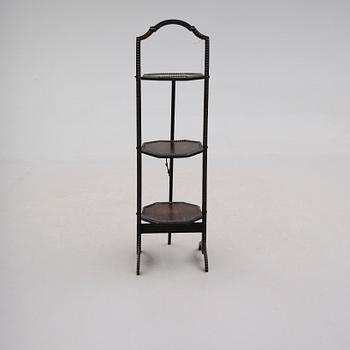 CAKESTAND, England, omkring år 1900.