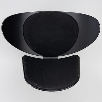 Hans J. Wegner, Fåtöljer, ett par, CH07, "Shell Chair", Carl Hansen, Danmark.