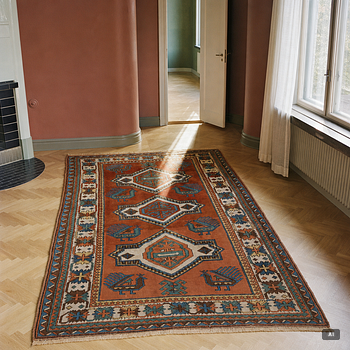 An Ardabil carpet, approx. 265 x 163 cm.