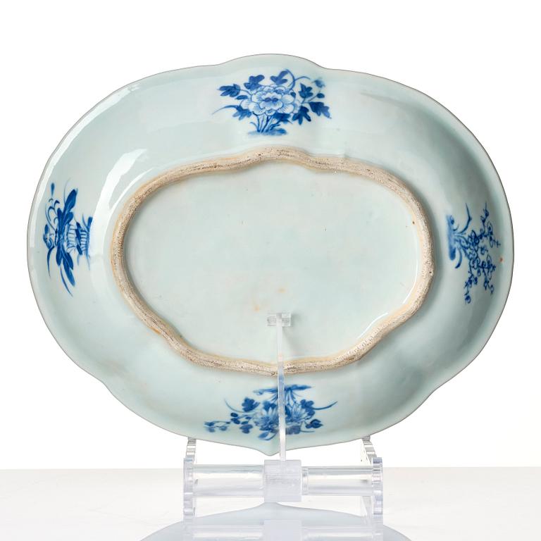 A ruyi-shaped dish, Qing dynasty, 18th century.