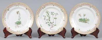 ASSIETTER, 6 st, porslin, "Flora Danica" Royal Copenhagen, Danmark.