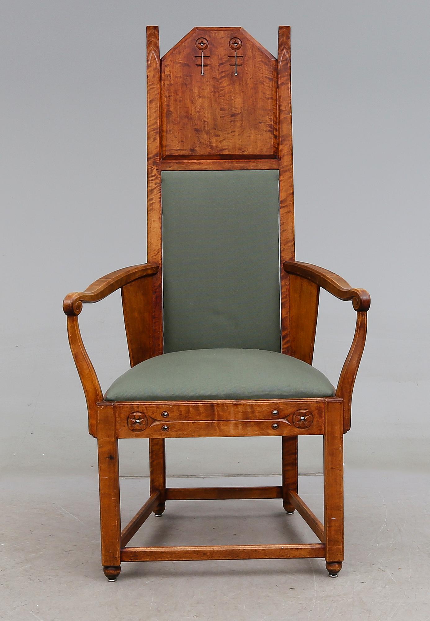 KARMSTOL, 1900-talets första hälft.