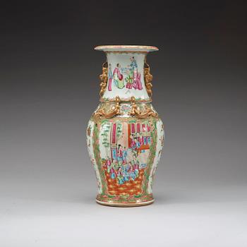 A Canton famille rose vase, Qing dynasty, 19th Century.