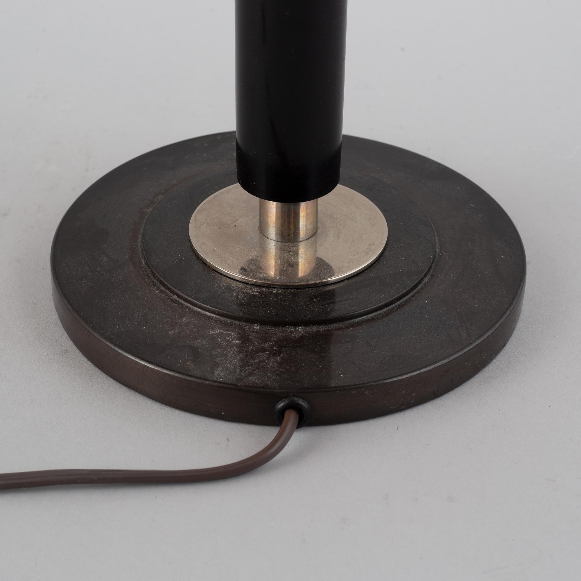 A 1930's table lamp.