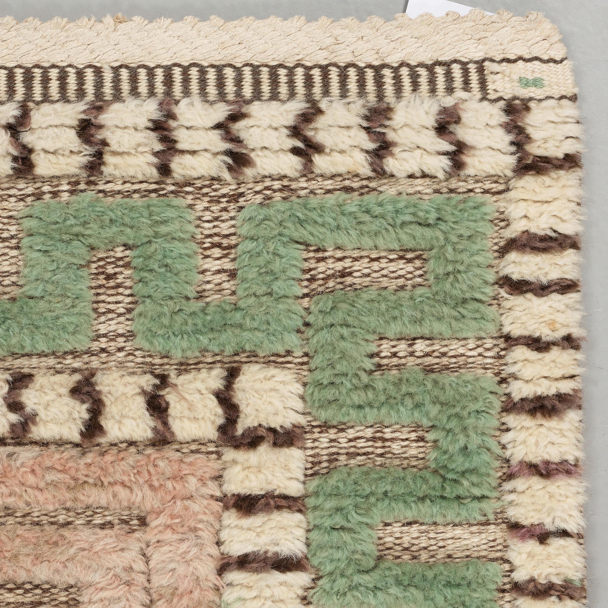 MATTA. "Ursula". Reliefflossa. 257,5 x 131,5 cm. Signerad AB MMF.