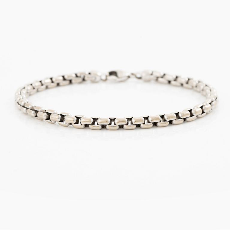 Tiffany & Co, bracelet 18K white gold.