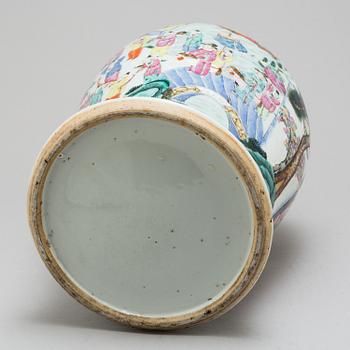 A famille rose vase with cover, late 19th century.