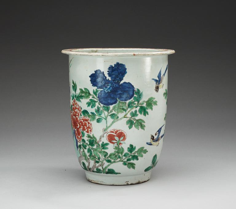 YTTERFODER, porslin. Qing dynastin, Kangxi (1662-1722).