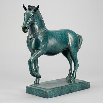 SKULPTUR, grönpatinerad brons, 1900-tal.