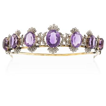 503. Diadem silver med ovala fasettslipade ametister och seedpärlor.