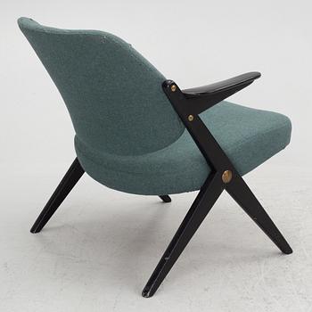 Bengt Ruda, a "Domstolsfåtöljen" armchair, from the "Triva"-series, Nordiska Kompaniet, Sweden, 1950's.