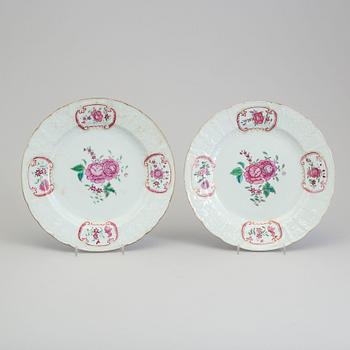 A pair of famille rose plates, Qing dynasty, Qianlong (1736-95).