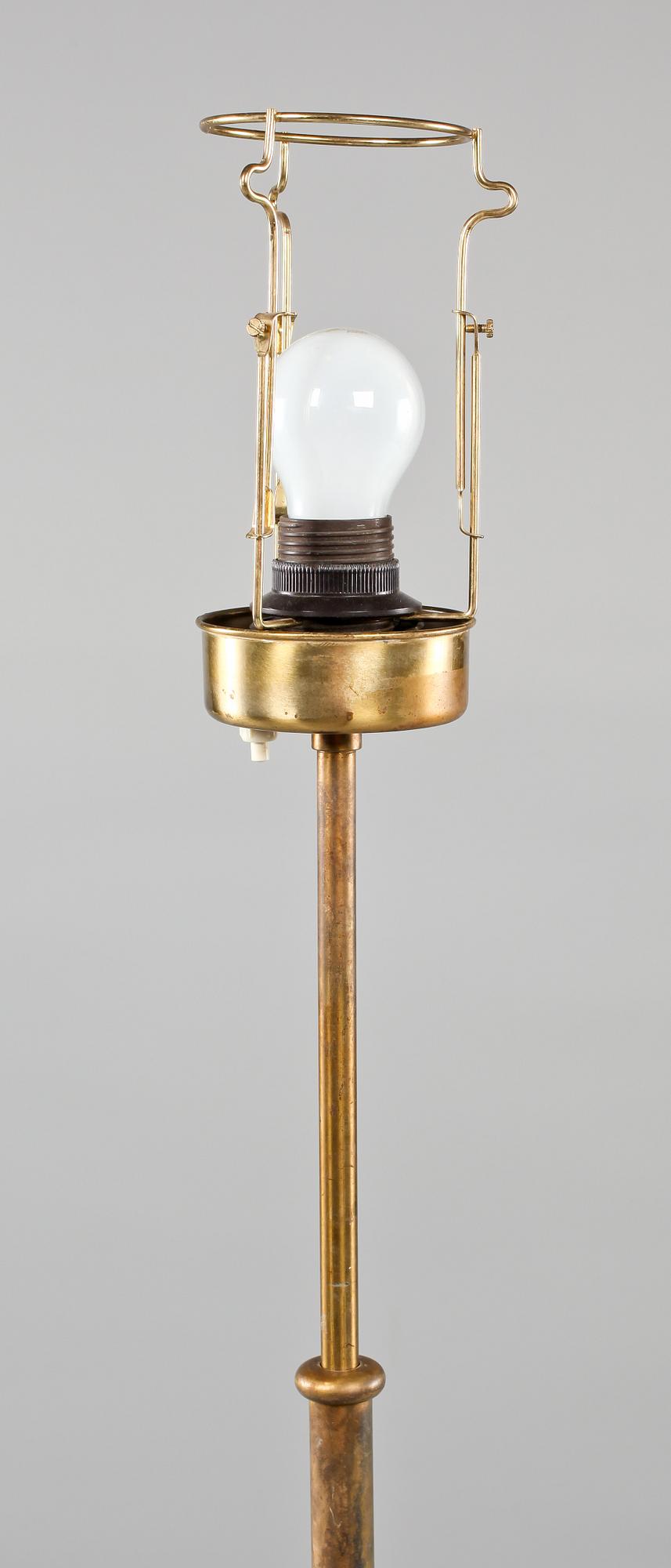 GOLVLAMPA, modell "2326", Josef Frank, firma Svenskt Tenn, 1900-talets andra hälft.