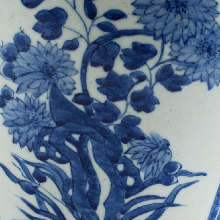 A large blue and white floor vase, lte Qing or later.