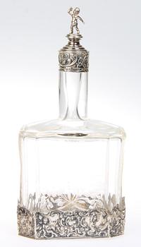 KARAFF, glas samt silver, C.G Hallberg, 1900-talets första hälft.