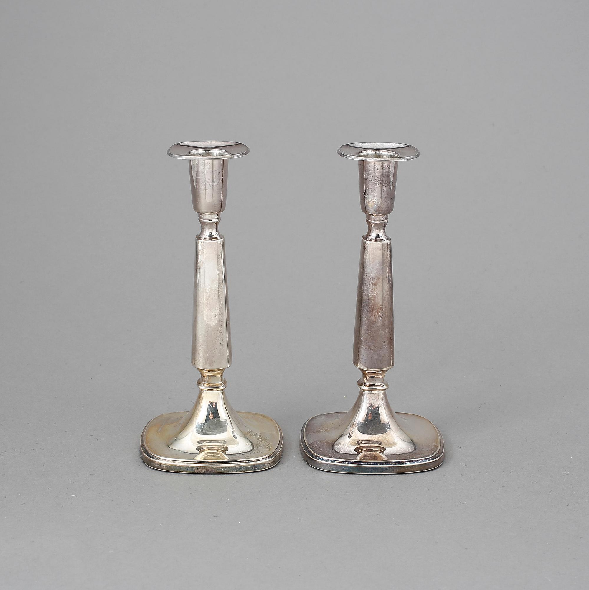 LJUSSTAKAR, ett par, silver, Ceson, Göteborg, 1962.