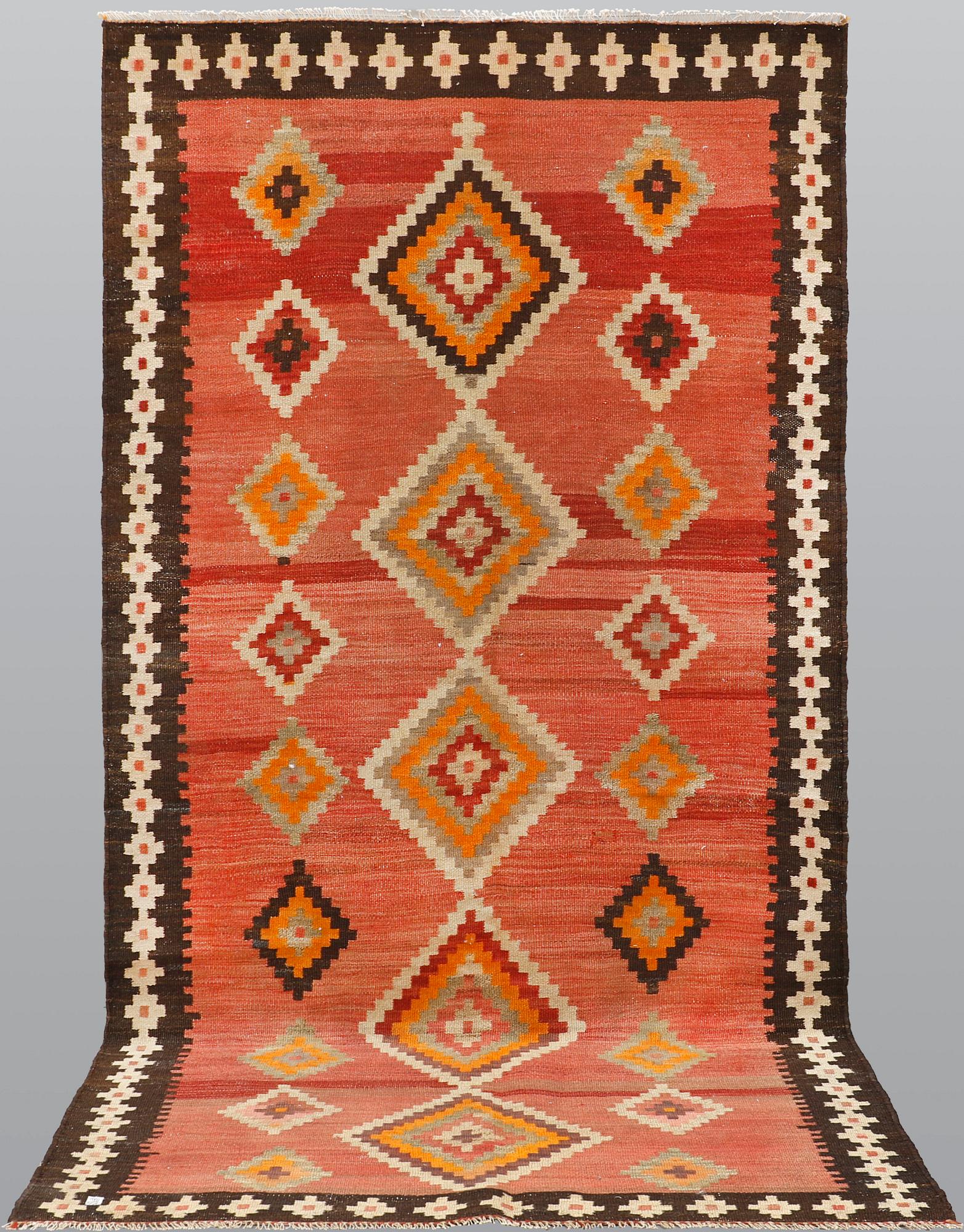 Matta, kurdisk kelim, ca 277 x 138 cm.