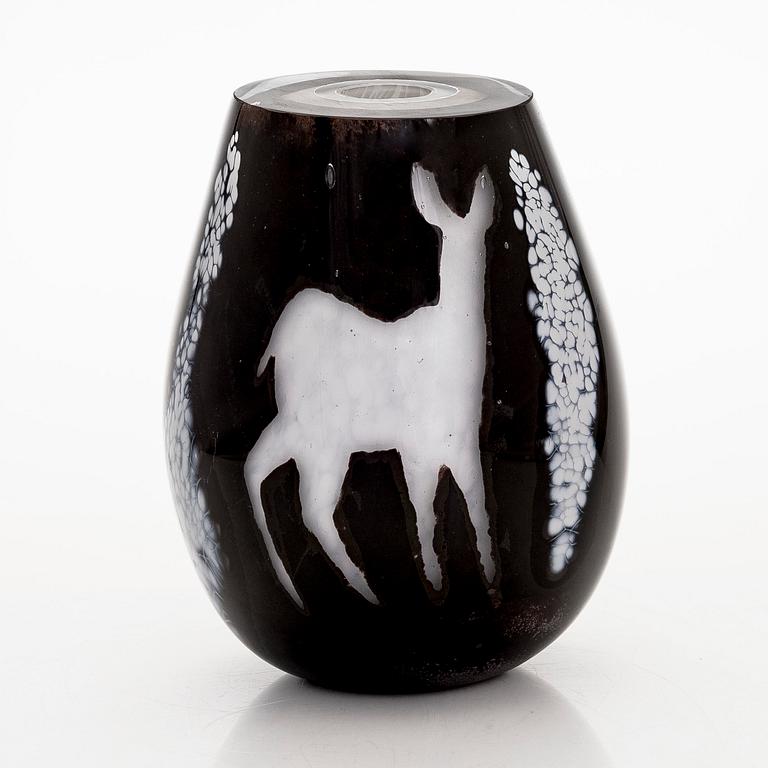 Sini Majuri, unik, glasskulptur, "The brown Deer", signerad Sini Majuri 2012.