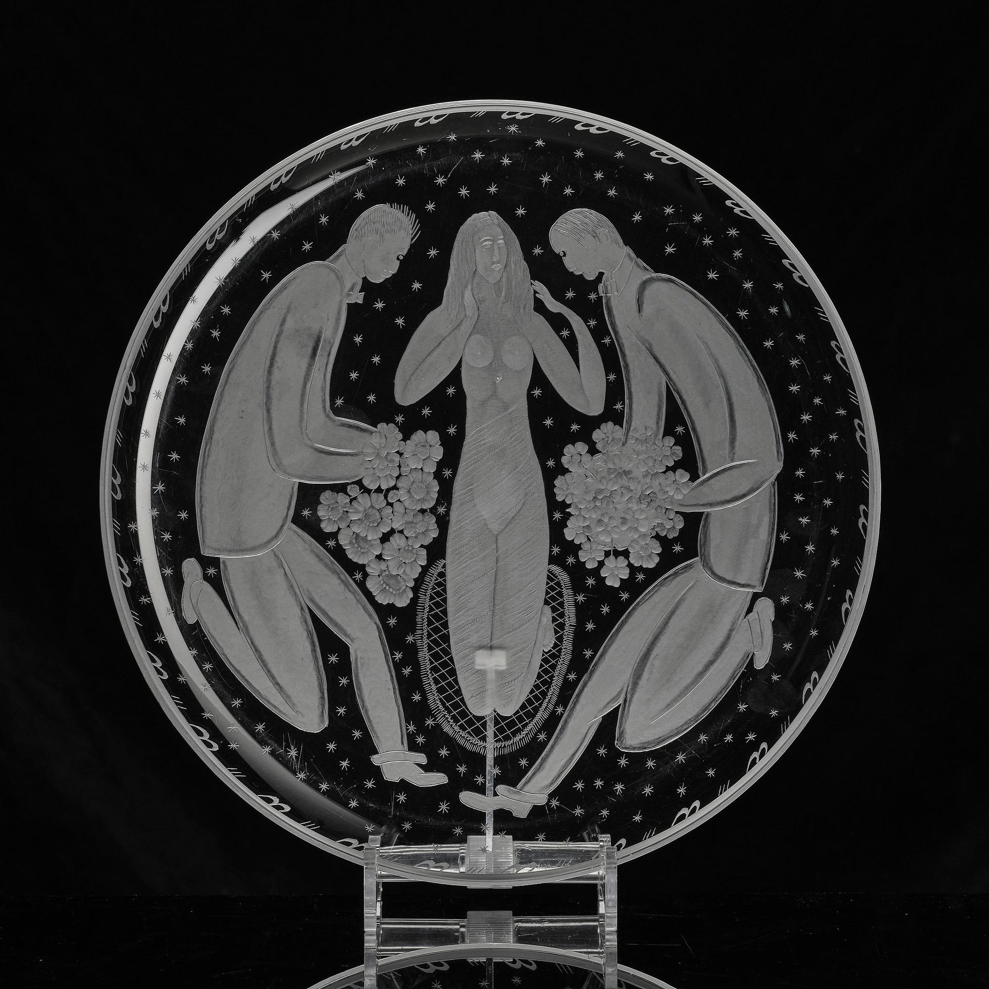 Edward Hald, "Rivalerna", an engraved glass tray, Orrefors, Sweden, ca. 1920.