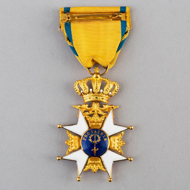 ORDER of the Sword, Sweden, a Knights Cross, 18 k gold and enamel, CF Carlman Stockholm 1957.