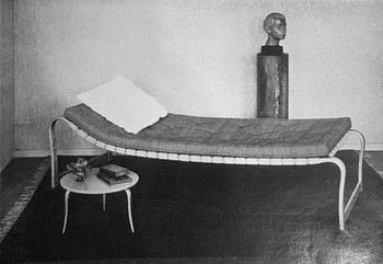 A Bruno Mathsson daybed "Paris" by Firma Karl Mathsson, Sweden, probably 1940's.
