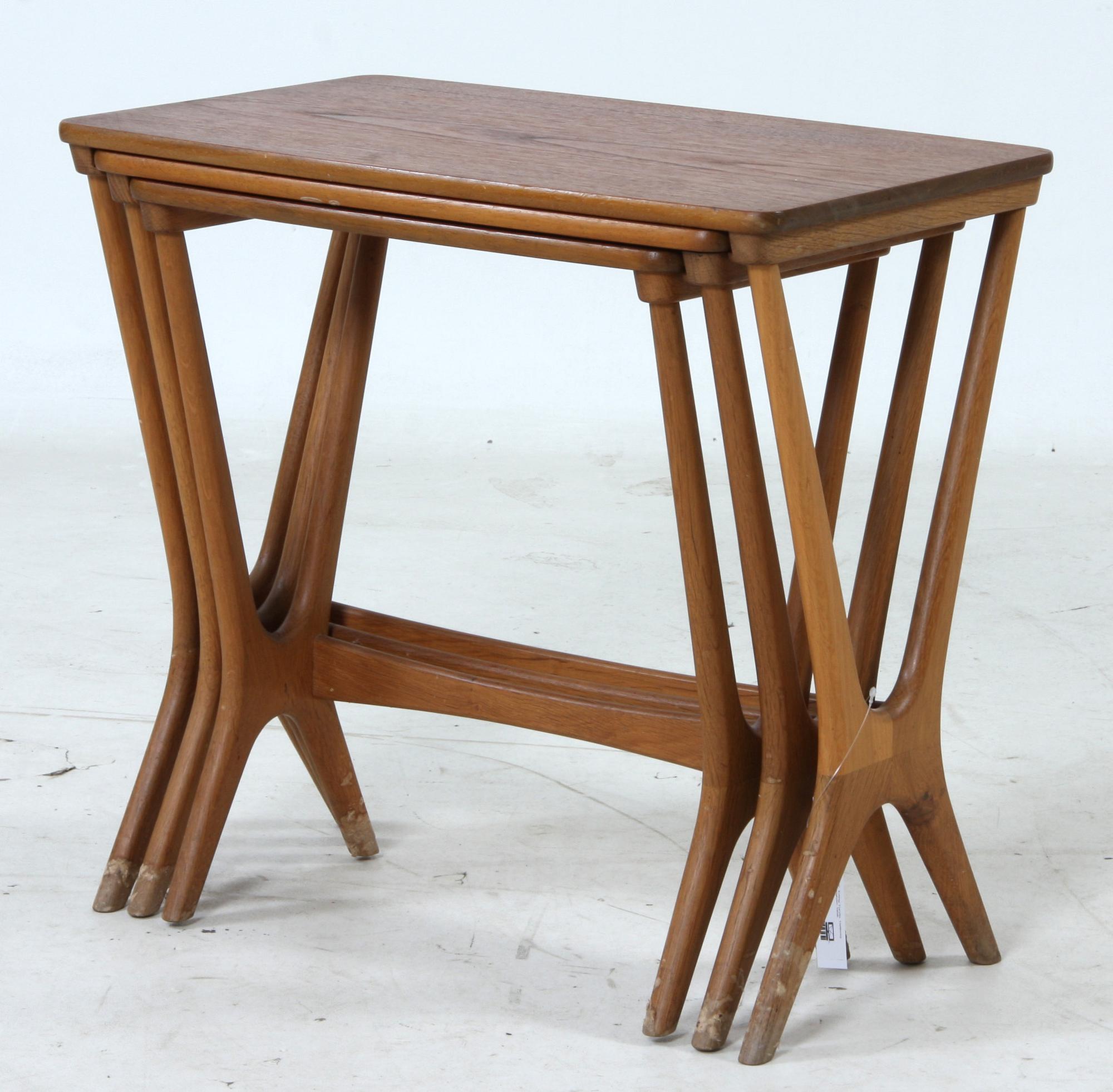 SATSBORD, "No 20", Erling Torvits, Heltborg Møbler, Danmark, modellen formgiven 1958.