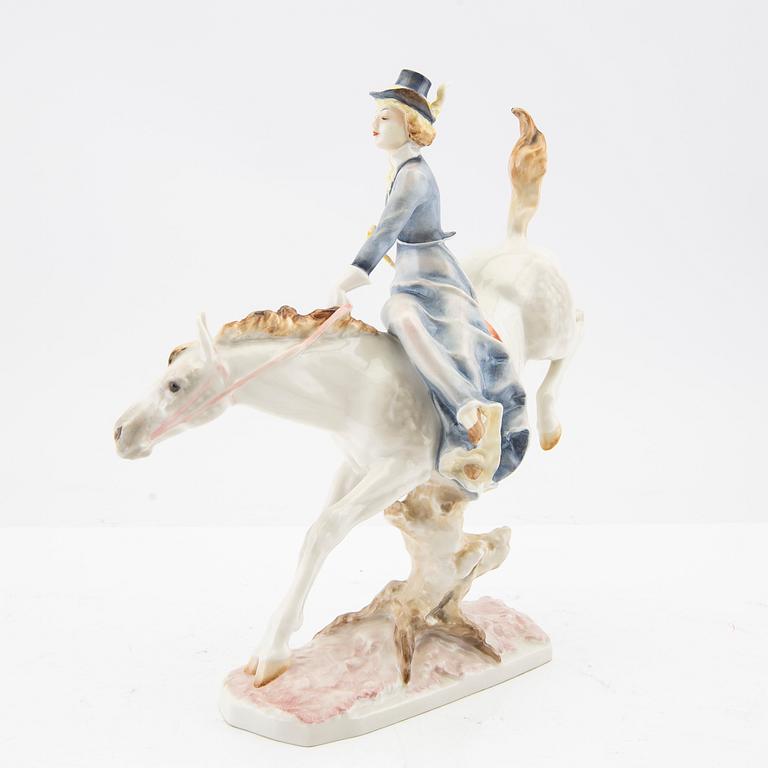 Figurines 2 pcs Hutschenreuther/ Grafenthal Germany mid-20th century porcelain.