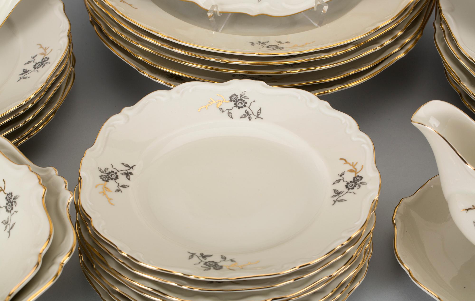 SERVIS, 58 dlr, porslin, Uppsala Ekeby, 1900-talets andra hälft.