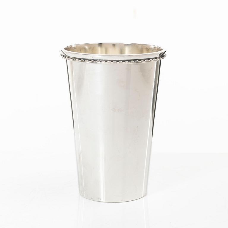 Sven-Arne Gillgren, bägare, silver, GAB, Eskilstuna, 1975.