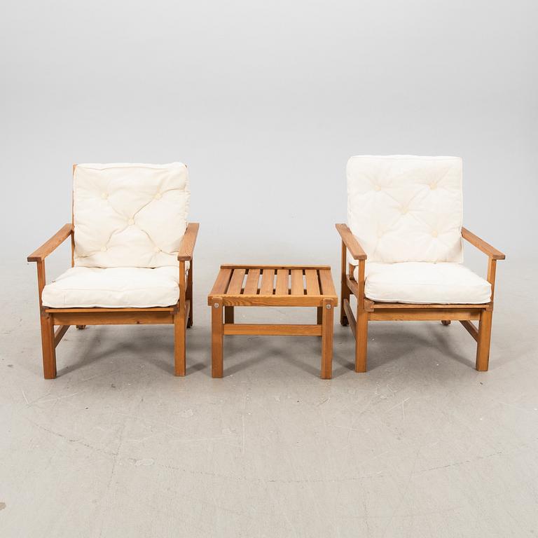 Elsa Stackelberg, 2 chairs + stool / table,  Fri Form, 20th Century latter part.