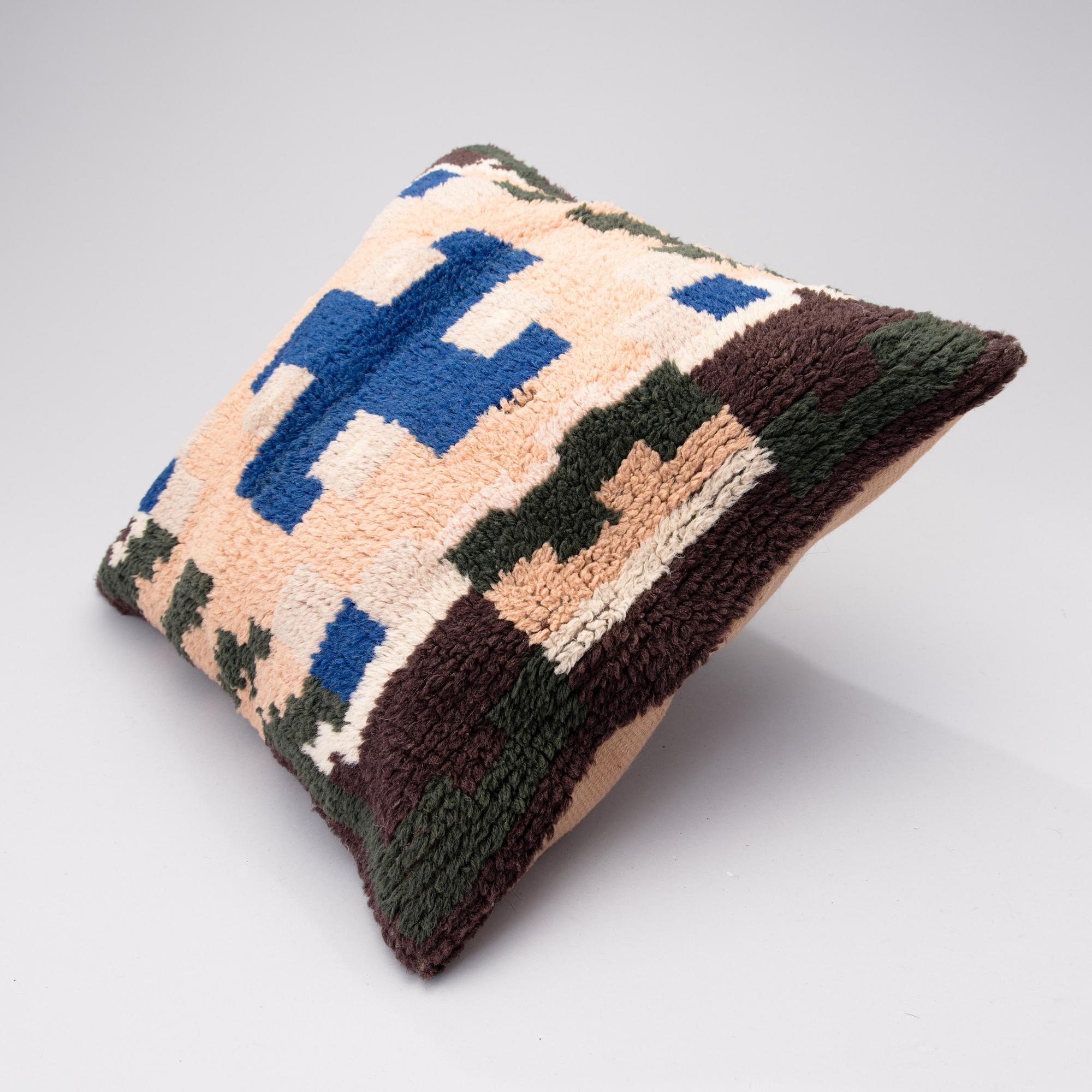 DYNA / RYADYNA, formgiven av Irma Petrelius, Neovius, 1940-tal.