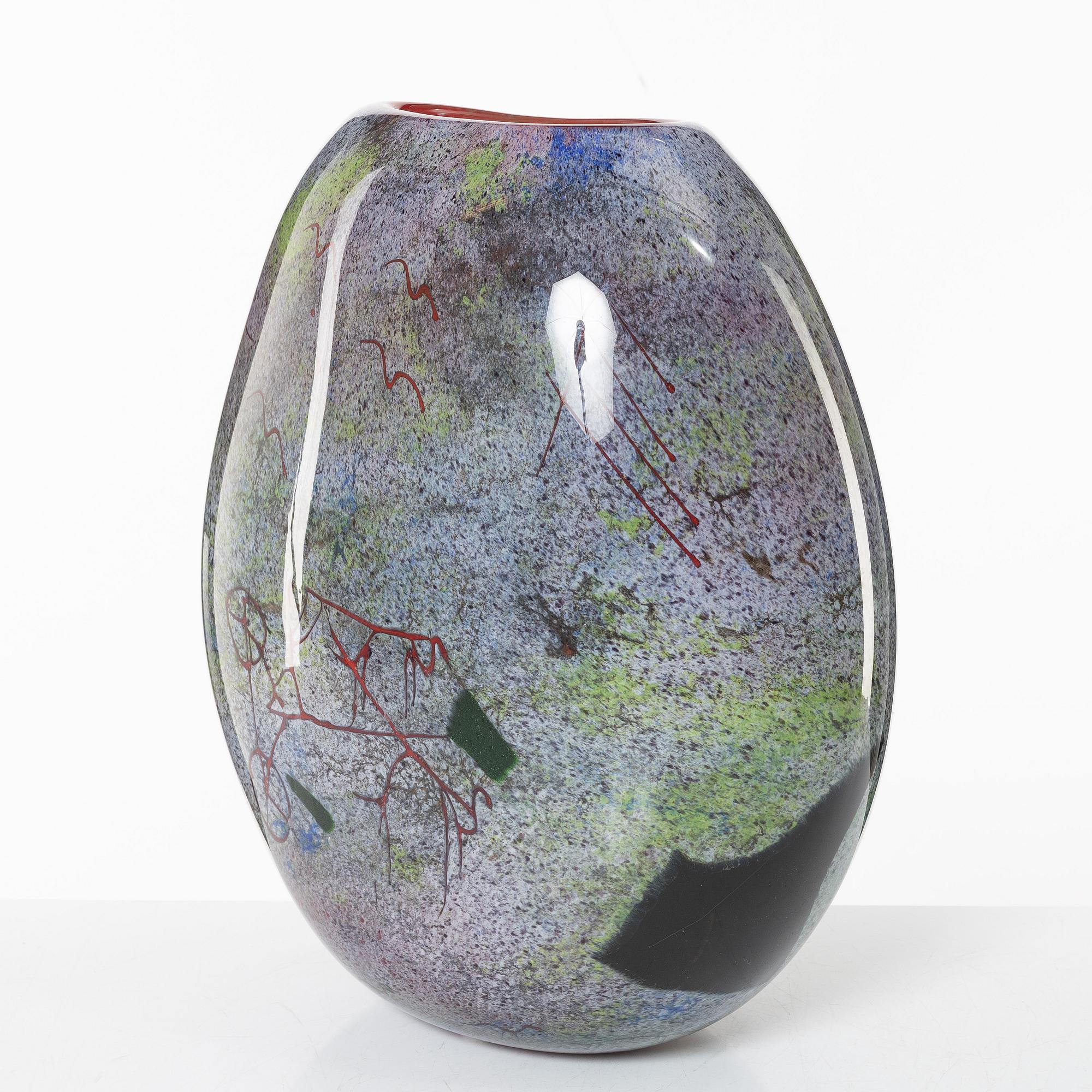 Jan-Erik Ritzman, a glass vase, Transjö 1997.