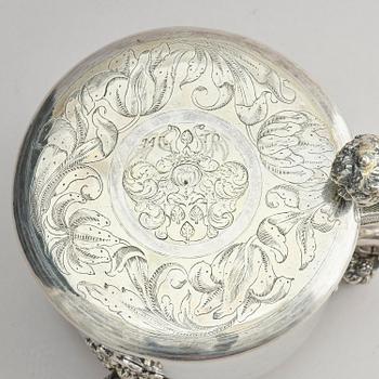 A Swedish 17th century parcel-gilt silver tankard, mark of Erik Månsson Schmidt, Stockholm (active 1675-1686).