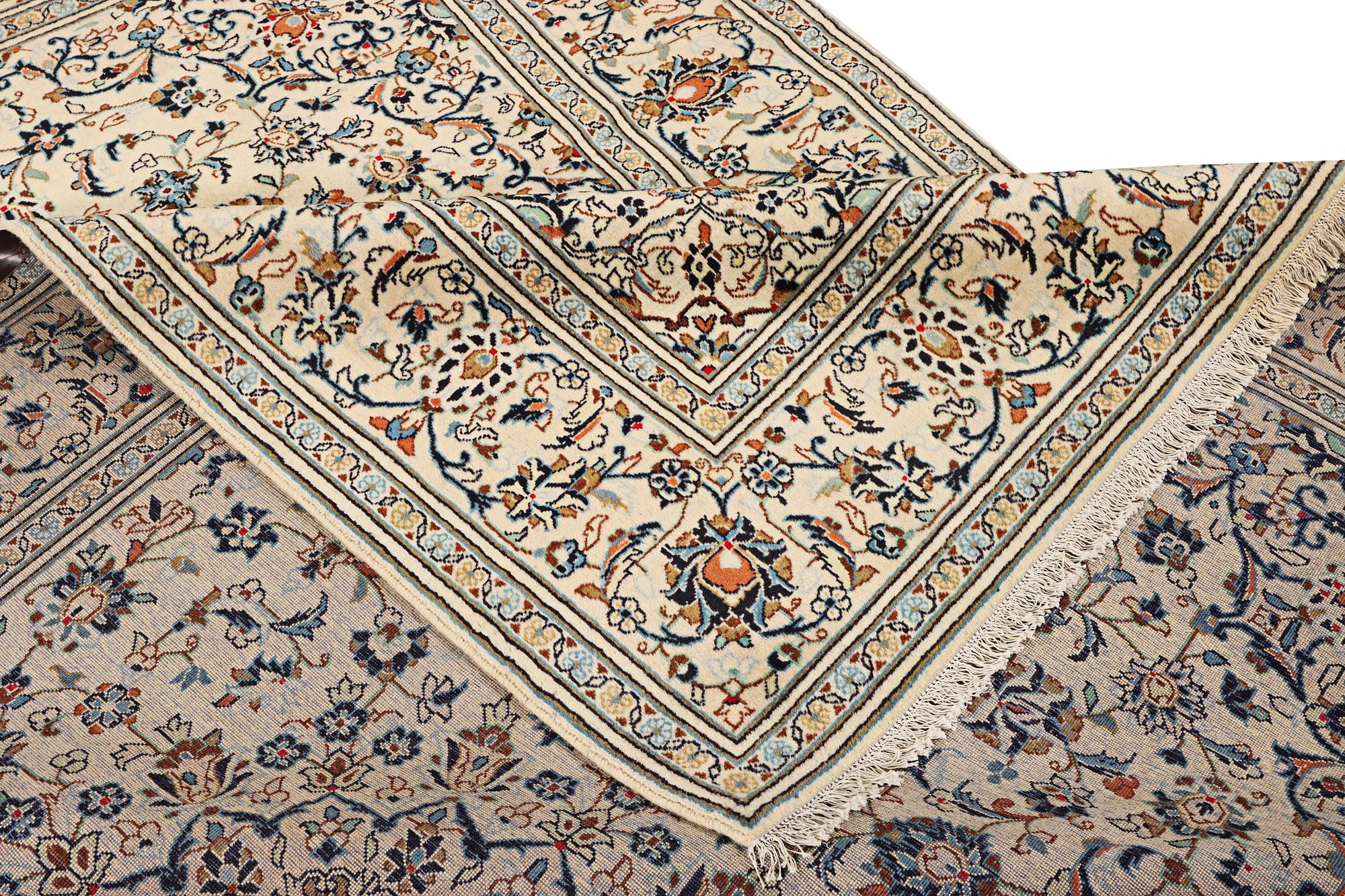 Matta, Keshan, ca 295 x 193 cm.