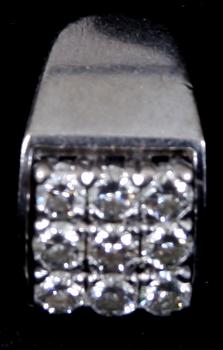RING, vitguld samt 9 briljanter. Tot vikt 7 gram.
