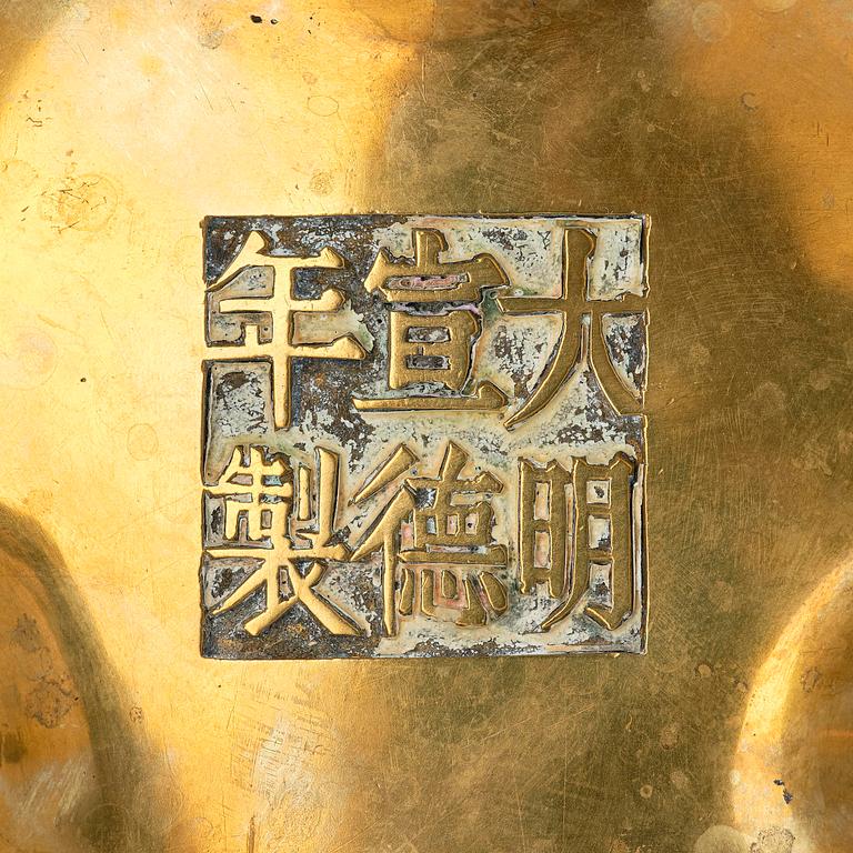 A tripod bronze censer, late Ming dynasty/early Qing dynasty.