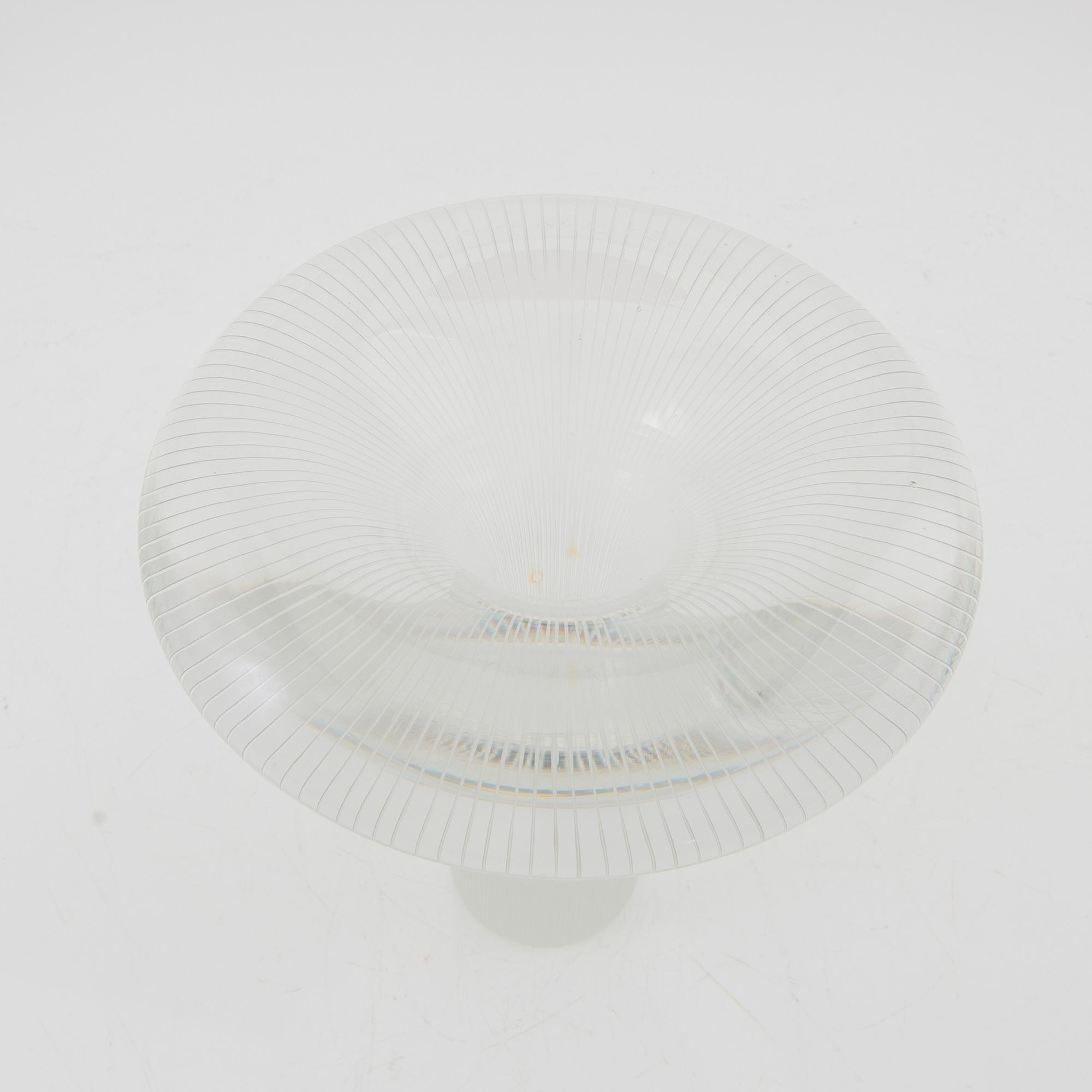 Tapio Wirkkala, vas  "Tatti" (Sopp) signerad Iittala.