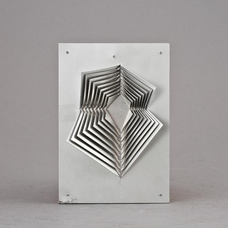 ARNE JONES, skulptur, aluminium.