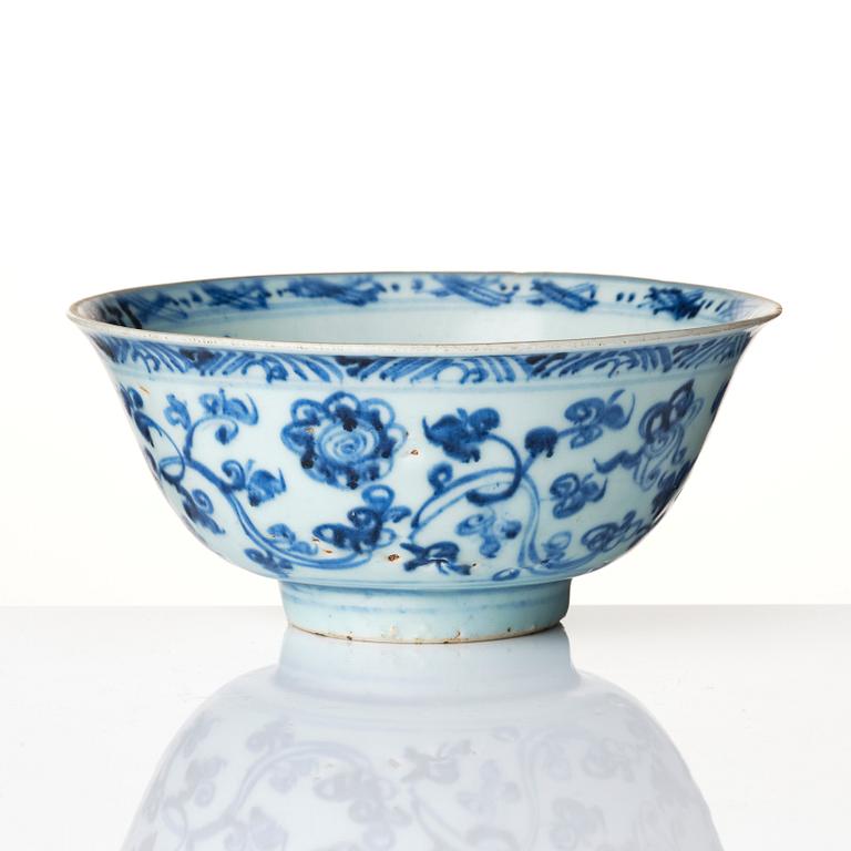 A blue and white bowl, Ming dynasty (1368-1644).