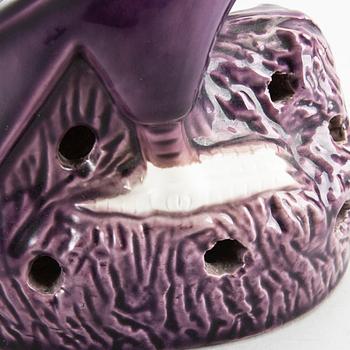 A pair of Chinese late Qing porcelain parrot figurines.