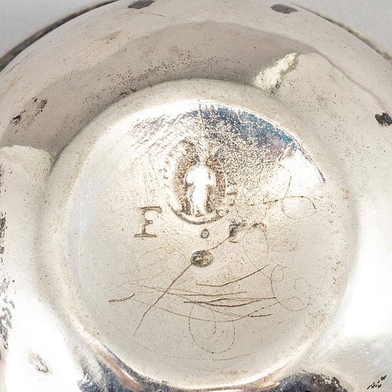 A Swedish 18th century silver tumbler, Sodertalje 1764.